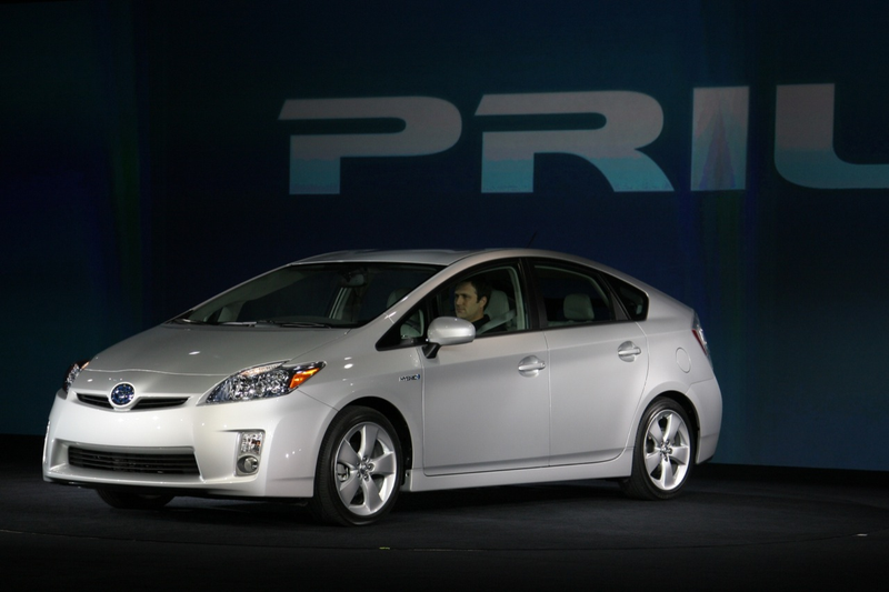 Illustration for article titled 2010 Toyota Prius: At 50 MPG, Officially Highest-Mileage Retail Vehicle